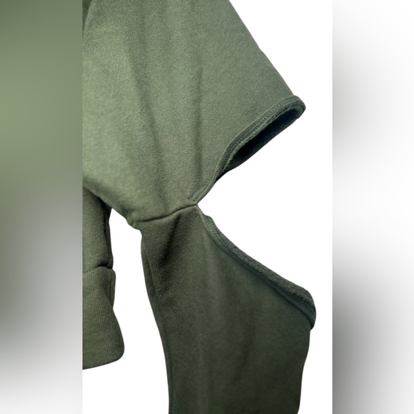 ALO Yoga Peak Off-The-Grid Cutout Hoodie Sweatshirt Olive Green Sz Small Cropped - Picture 4 of 11